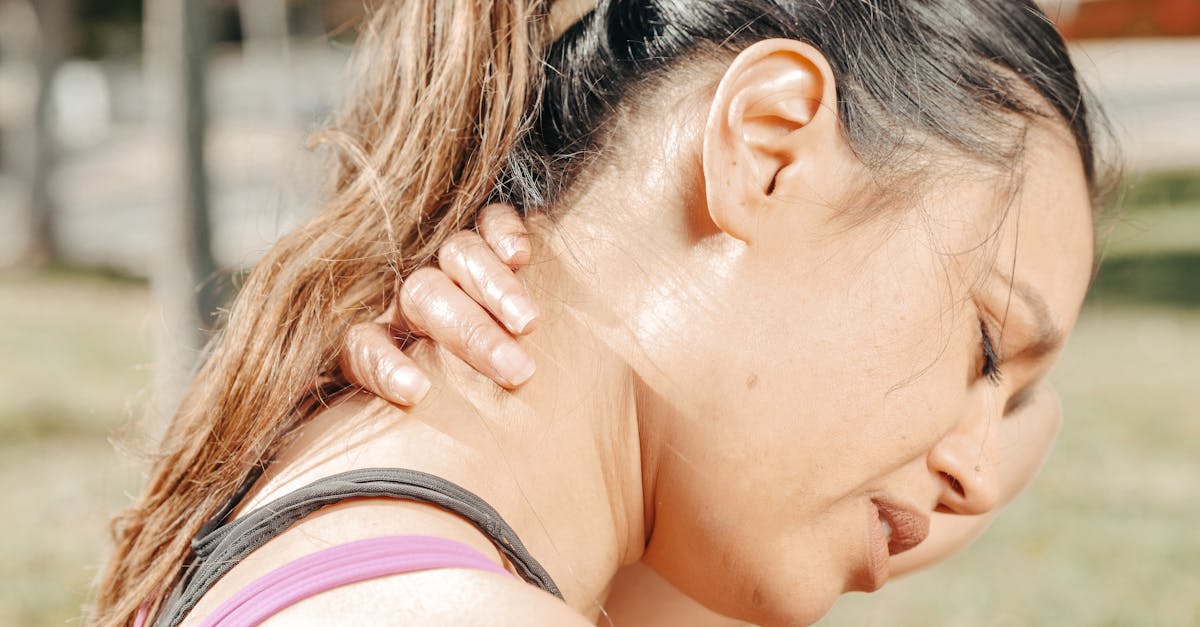 discover effective relief strategies for neck pain. explore causes, symptoms, and treatment options to help you regain comfort and improve your quality of life.