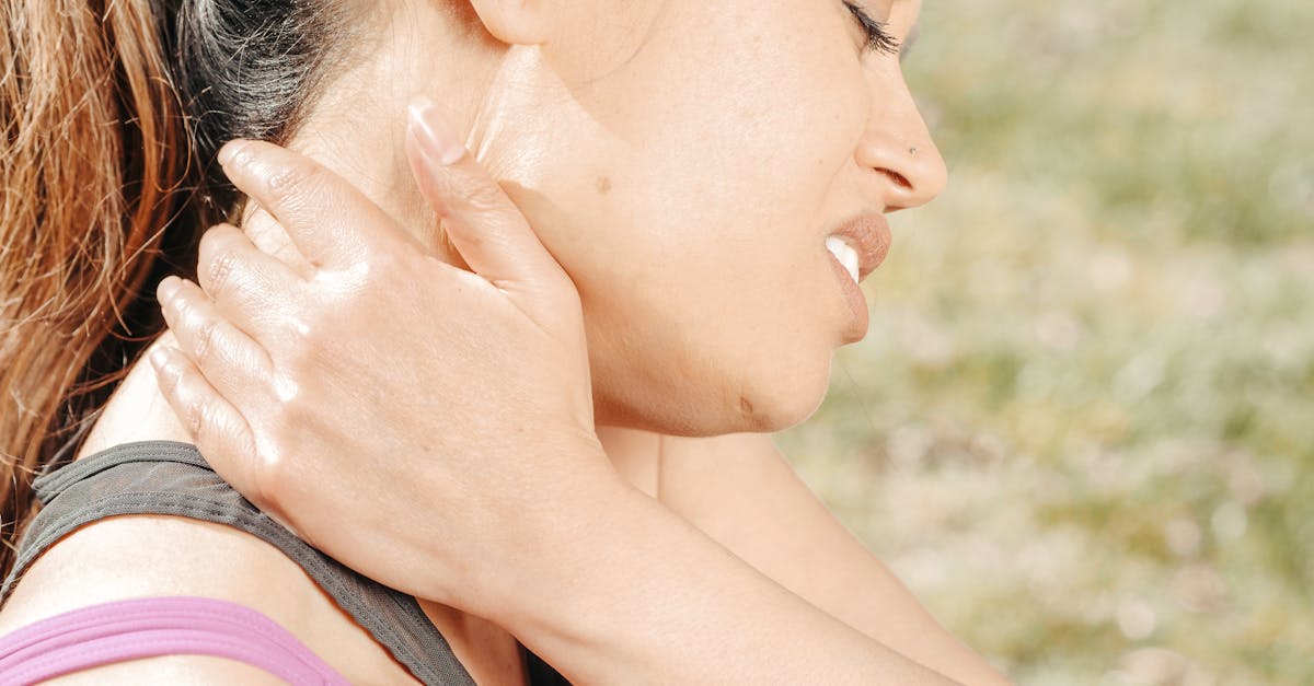 discover effective solutions and insights for managing shoulder discomfort. explore common causes, treatment options, and preventive measures to alleviate pain and improve mobility. find tips for maintaining a healthy shoulder and enhancing your overall well-being.