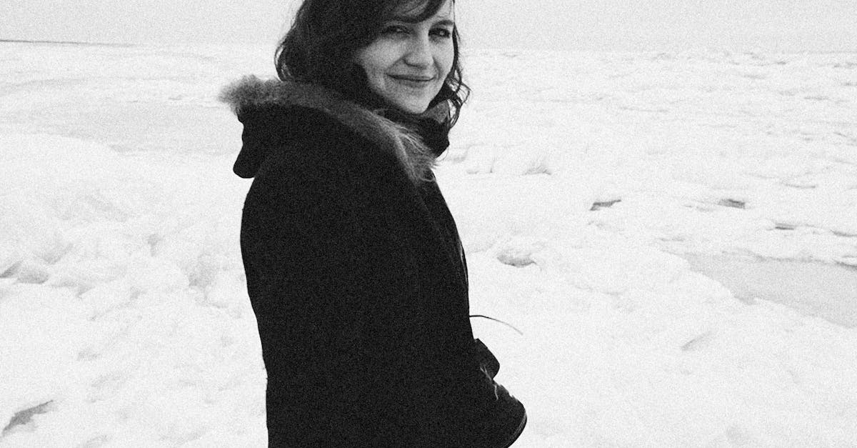 discover effective treatments and insights on frozen shoulder, a condition characterized by stiffness and pain in the shoulder joint. explore causes, symptoms, and strategies to regain mobility and alleviate discomfort.