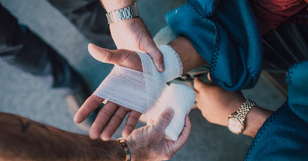 discover effective methods for shoulder pain relief with our comprehensive guide. learn about treatment options, exercises, and preventative measures to alleviate discomfort and enhance mobility.