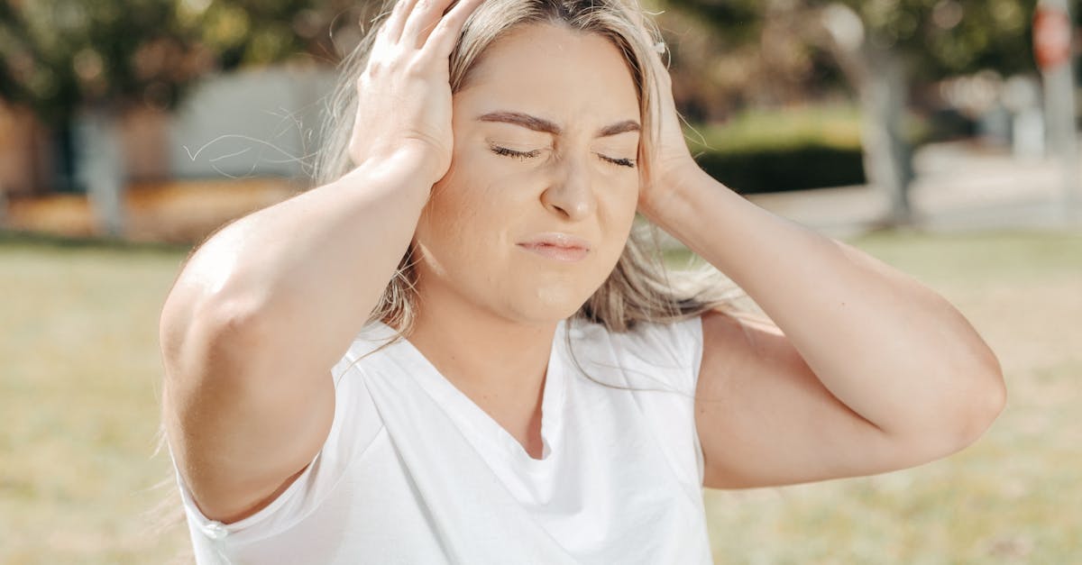 discover effective ways to manage and alleviate migraine symptoms. learn about causes, triggers, and the latest treatments to help you lead a pain-free life.