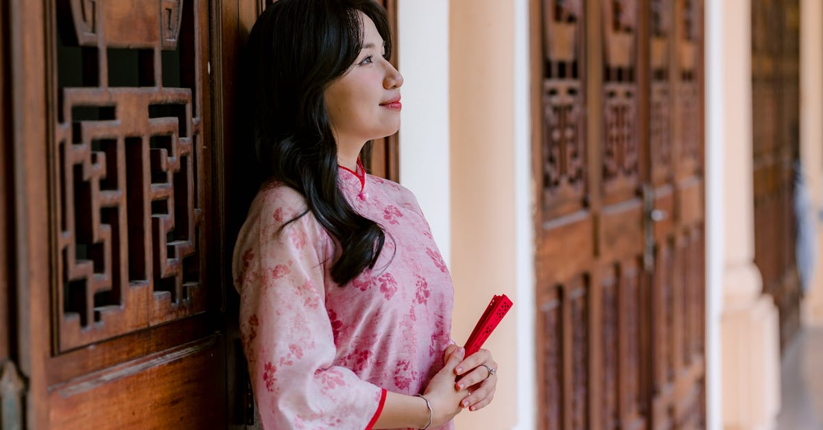 discover the importance of maintaining good posture for your overall health and well-being. learn tips and exercises to improve posture, reduce pain, and enhance performance in daily activities.