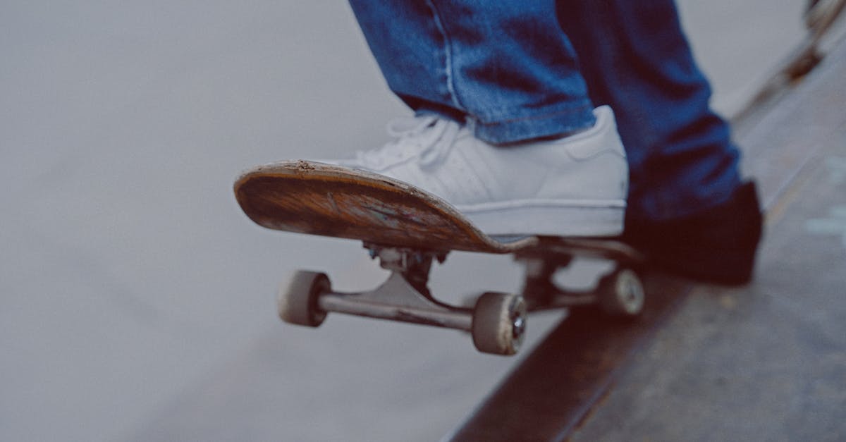 discover the implications of anterior pelvic tilt, its causes, effects on posture and movement, and effective strategies for correction. enhance your understanding of this common musculoskeletal condition and improve your overall posture.