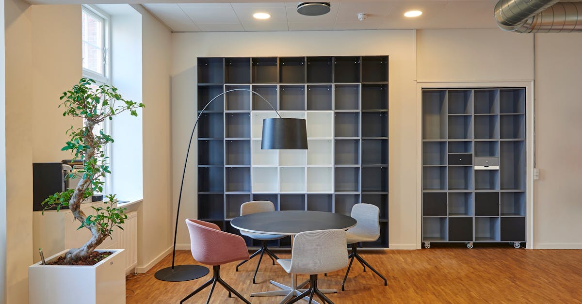 discover the ultimate comfort and support with our range of ergonomic chairs, designed to enhance your posture and productivity. perfect for home and office use, our chairs combine style and functionality for a healthier work environment.