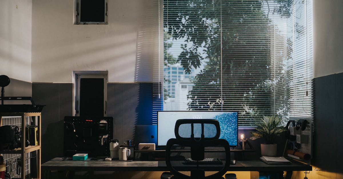 discover the essentials of ergonomics, the science of designing workspaces and tools to optimize human well-being and performance. learn how to create comfortable, efficient environments that enhance productivity and reduce the risk of injury.