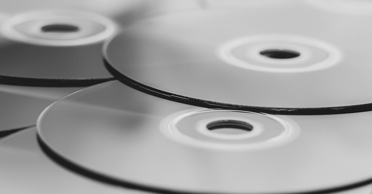 learn about herniated discs, their causes, symptoms, and effective treatment options. find expert advice on managing pain and improving mobility with comprehensive care strategies.