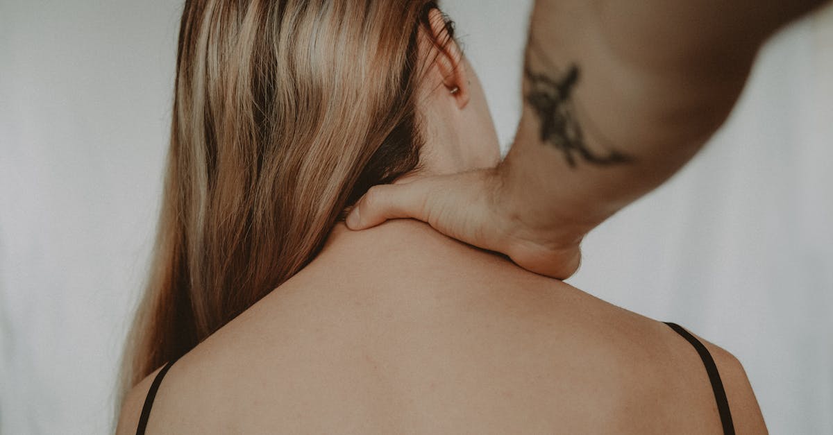 Les témoignages témoignent de l'impact positif de la méthode Pulse Align. Un client a partagé : « Je sens ma posture s’améliorer naturellement. L’inconfort que je ressentais auparavant dans le haut du dos a considérablement diminué. » Un autre a déclaré : « Depuis que j’ai commencé à utiliser Pulse Align, je me sens plus aligné et plus stable dans mes mouvements, ce qui a fait une énorme différence dans ma routine quotidienne. » Ces expériences soulignent l’efficacité de cette approche pour favoriser un bien-être naturel.