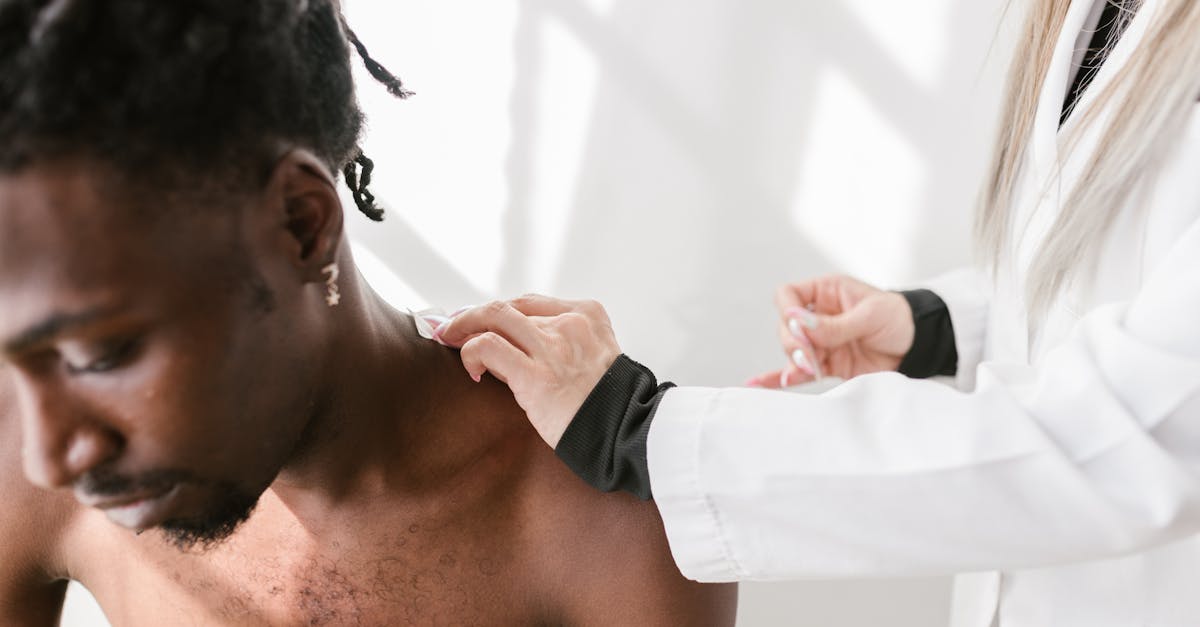 Pratiquez la respiration diaphragmatique pour détendre les muscles du cou.