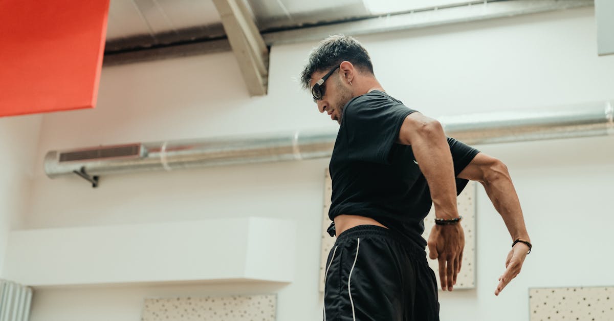 discover the importance of proper posture for overall health and well-being. learn tips and exercises to improve your alignment and reduce discomfort in daily activities.