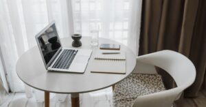 discover the common pitfalls of ergonomic chairs to avoid discomfort and ensure optimal support for your posture. learn how to choose the right ergonomic chair that enhances productivity while preventing health issues.