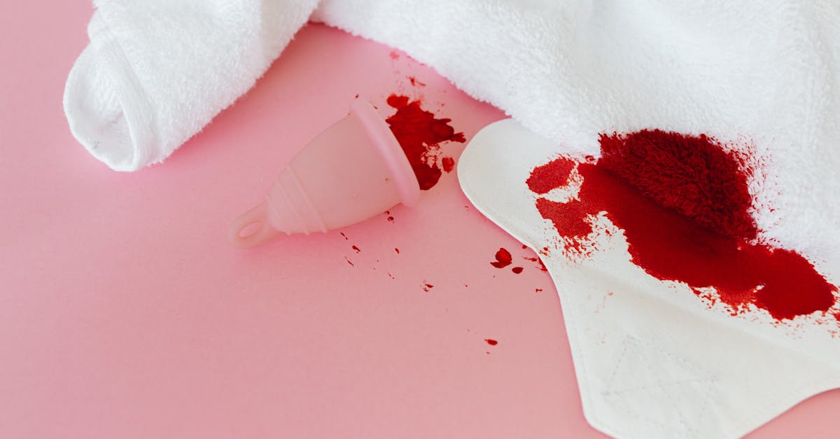 discover effective strategies and treatments for managing menstrual migraines. learn about the connection between hormones and headaches, and find relief with expert tips tailored for women experiencing this common yet debilitating issue.