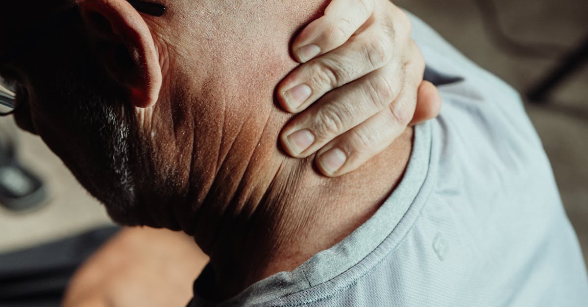 discover effective solutions for neck pain relief. learn about causes, symptoms, and treatments to help you manage and alleviate neck discomfort for a healthier, pain-free life.